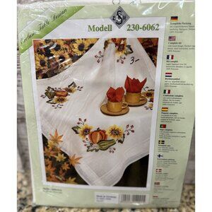 Modell Tablecloth Fall Flower & Vegetable Embroidery Kit 32” X 32”